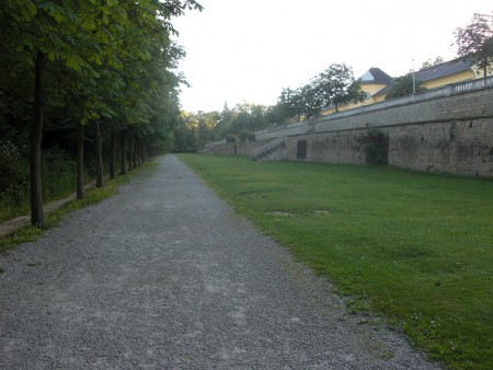 Orangerie - untere Wegstrecke