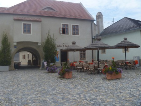 2 Beans: Cafe & Bistro